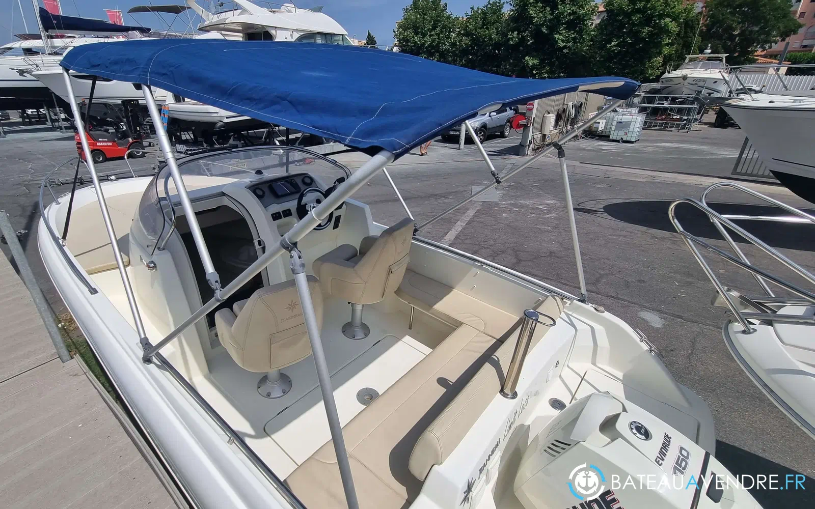 slider 2 Jeanneau Cap Camarat 635 WA