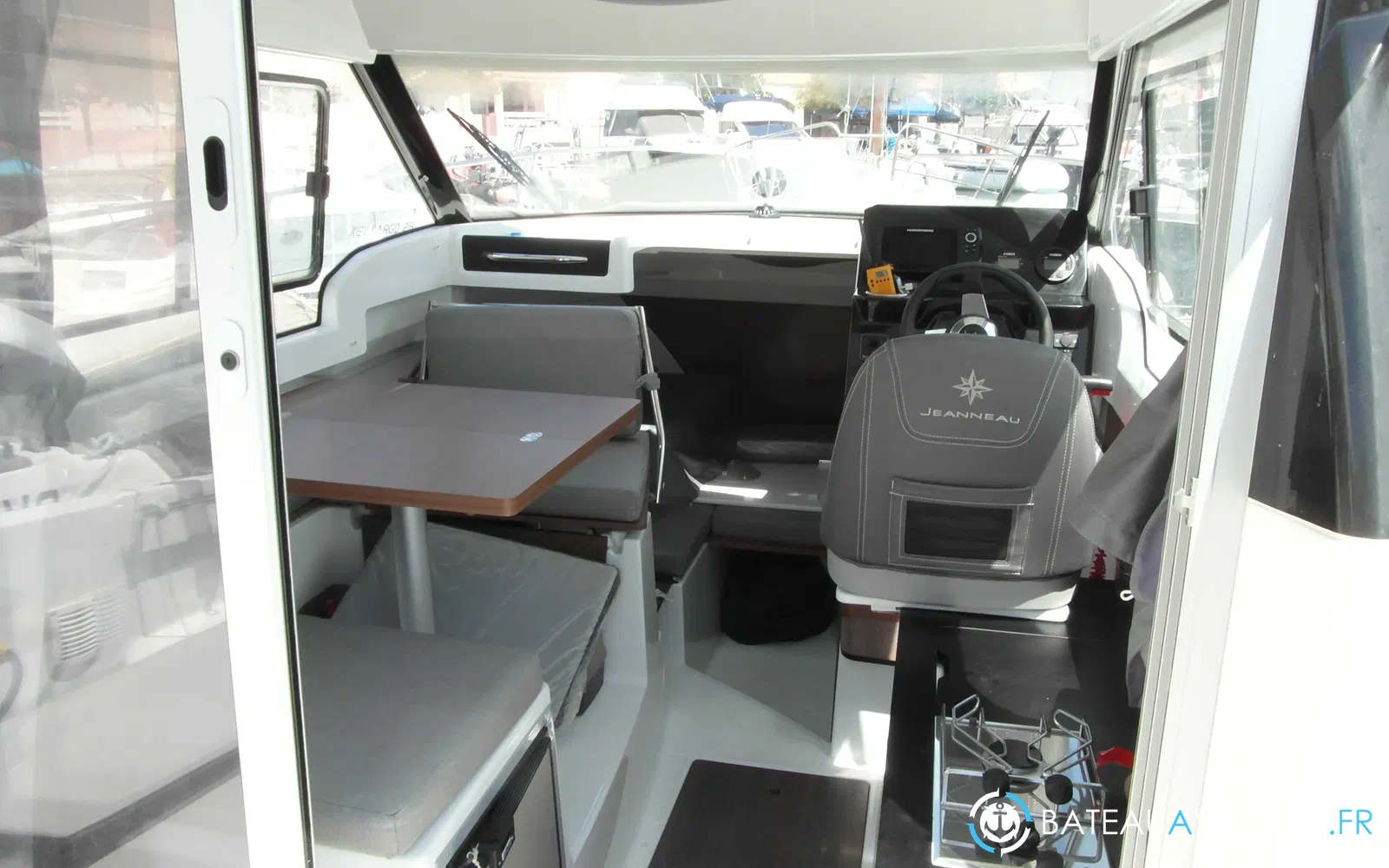 slider 2 Jeanneau Merry Fisher 695 Serie 2