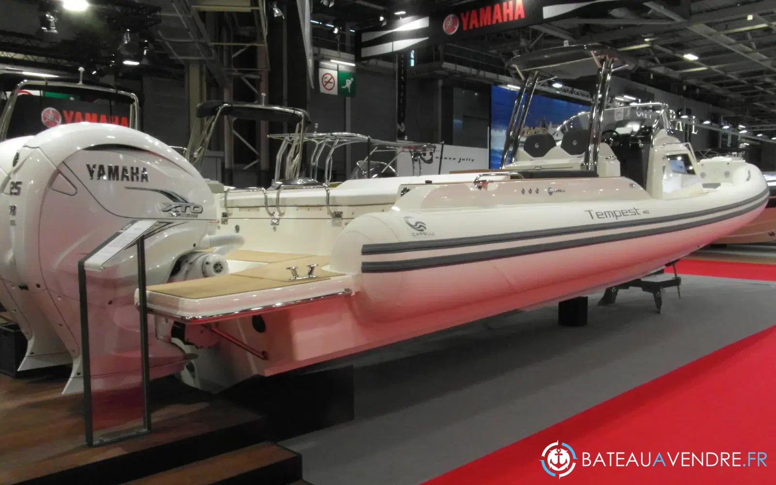 slider 11 Capelli Tempest 40