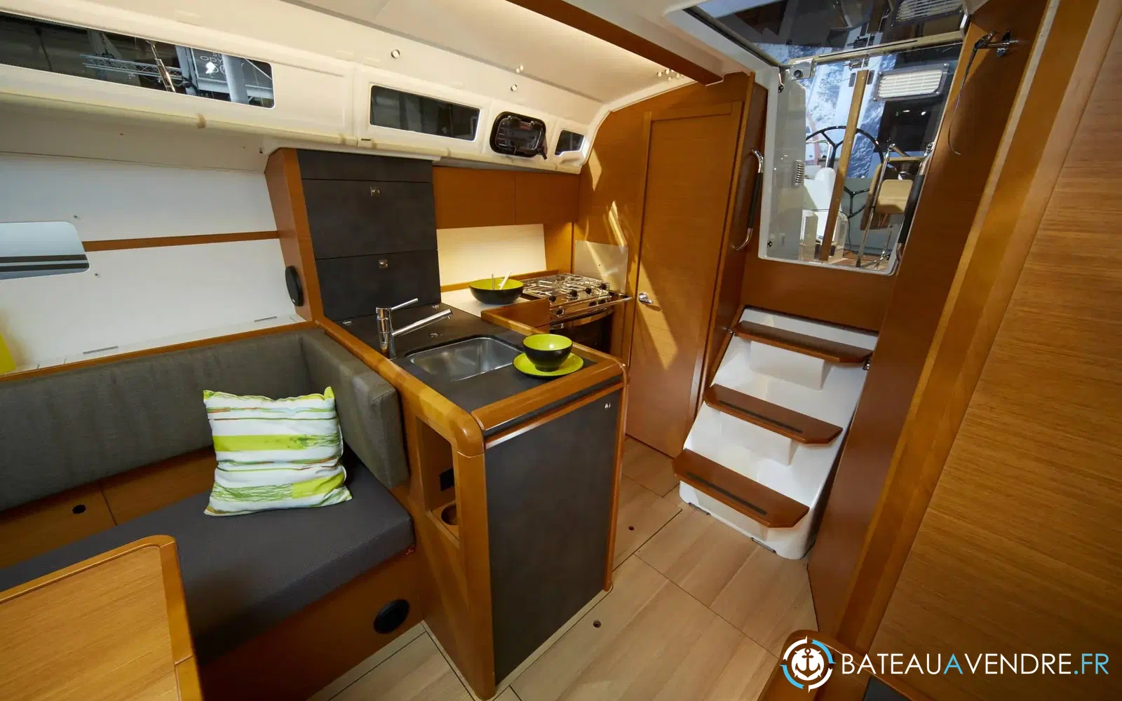 slider 9 Jeanneau Sun Odyssey 349
