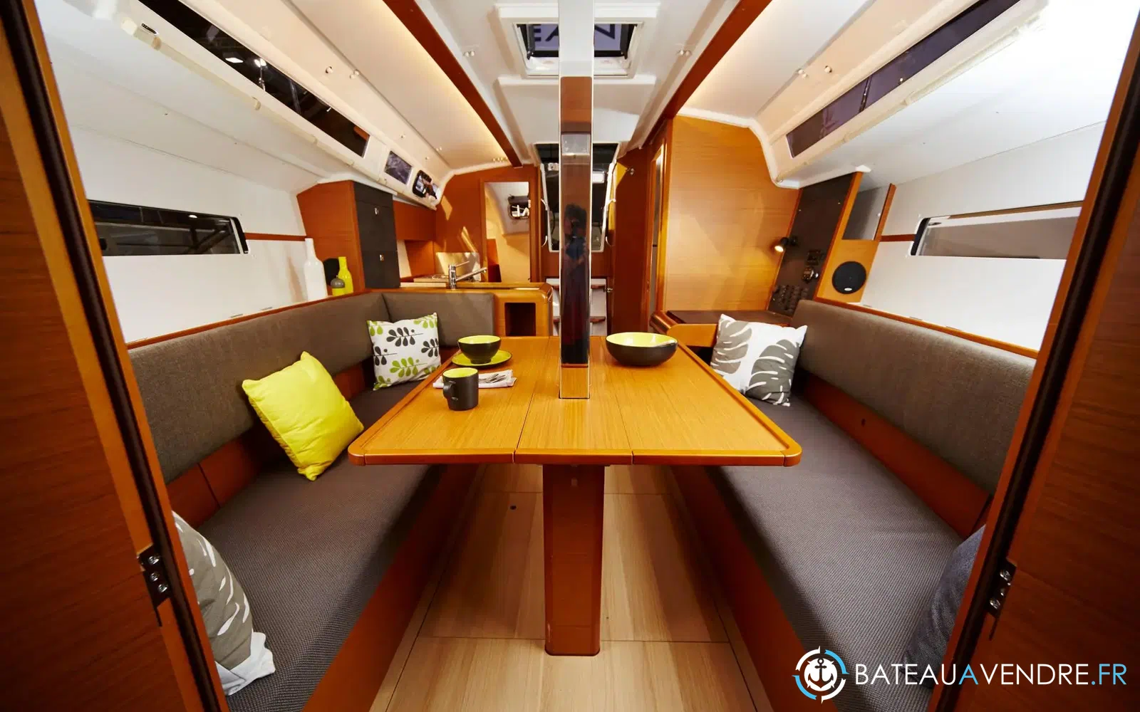 slider 12 Jeanneau Sun Odyssey 349