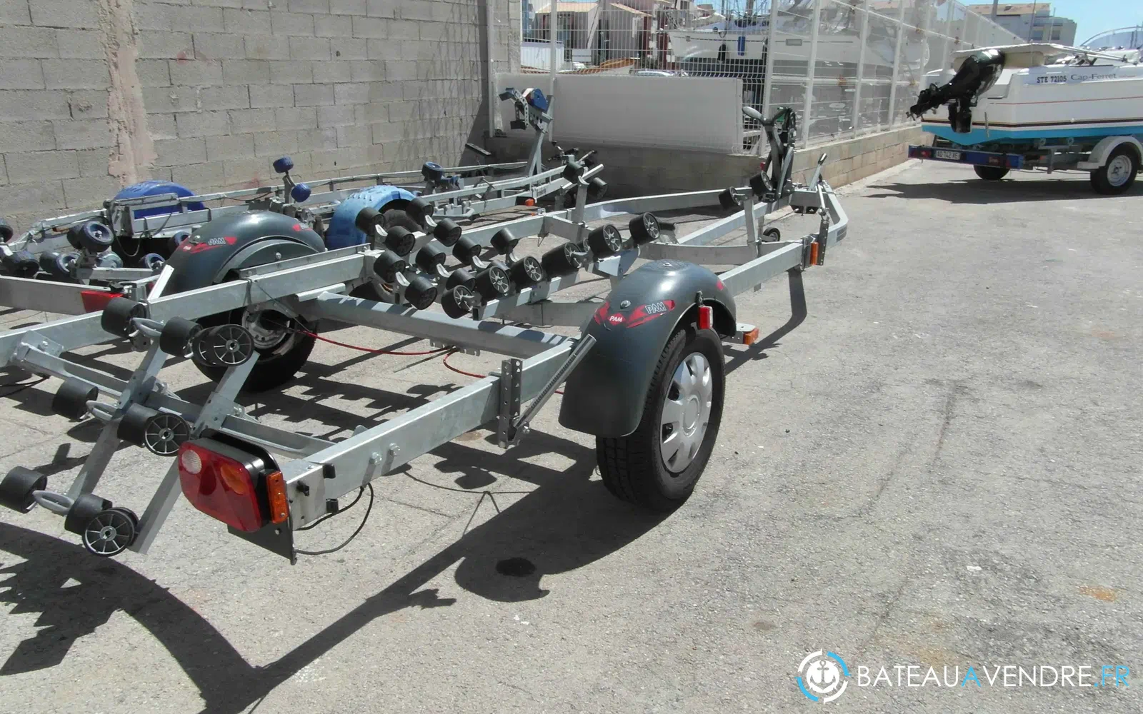 slider 8 Capelli Tempest 650