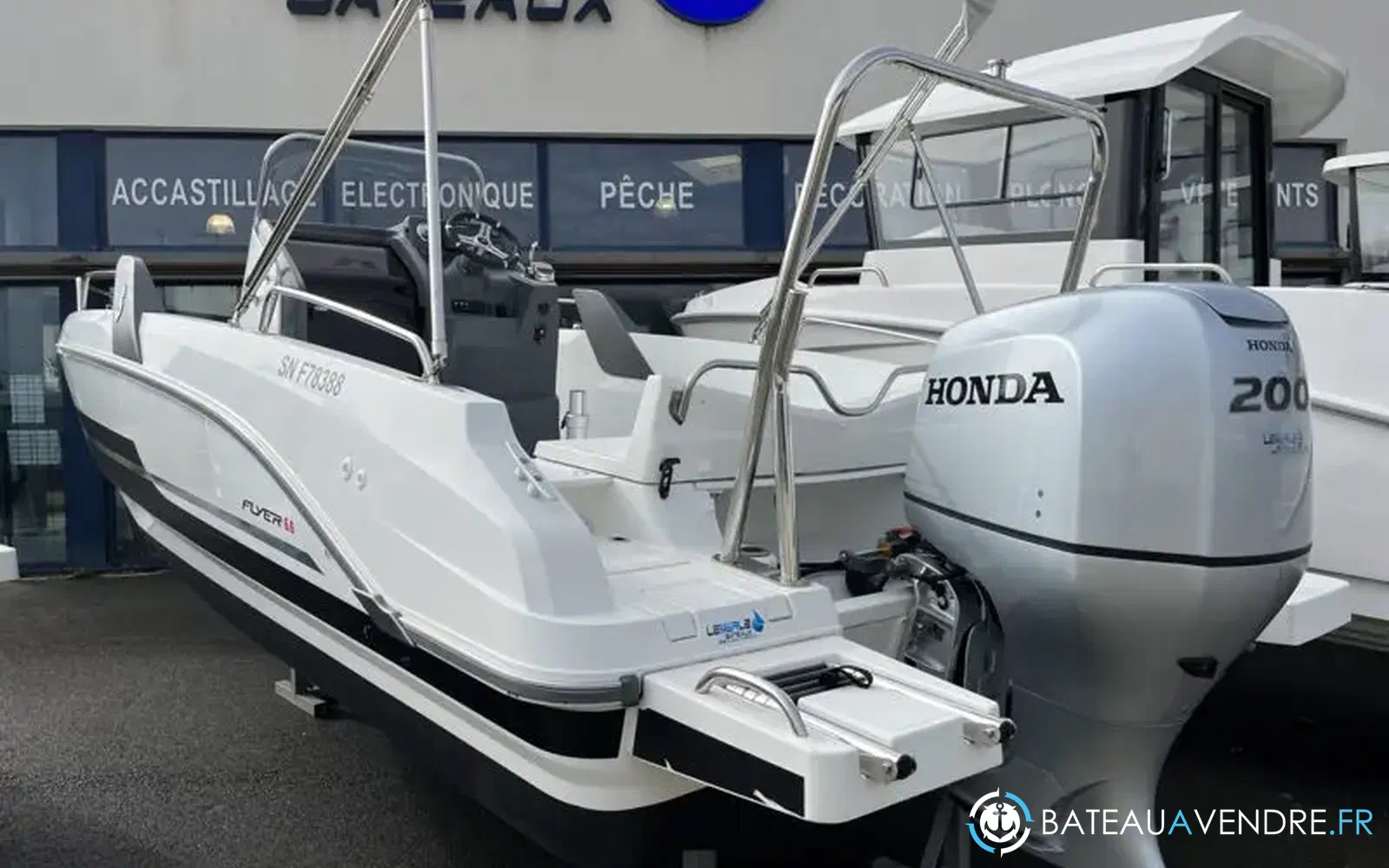 slider 1 Beneteau Flyer 6.6 SPACEdeck