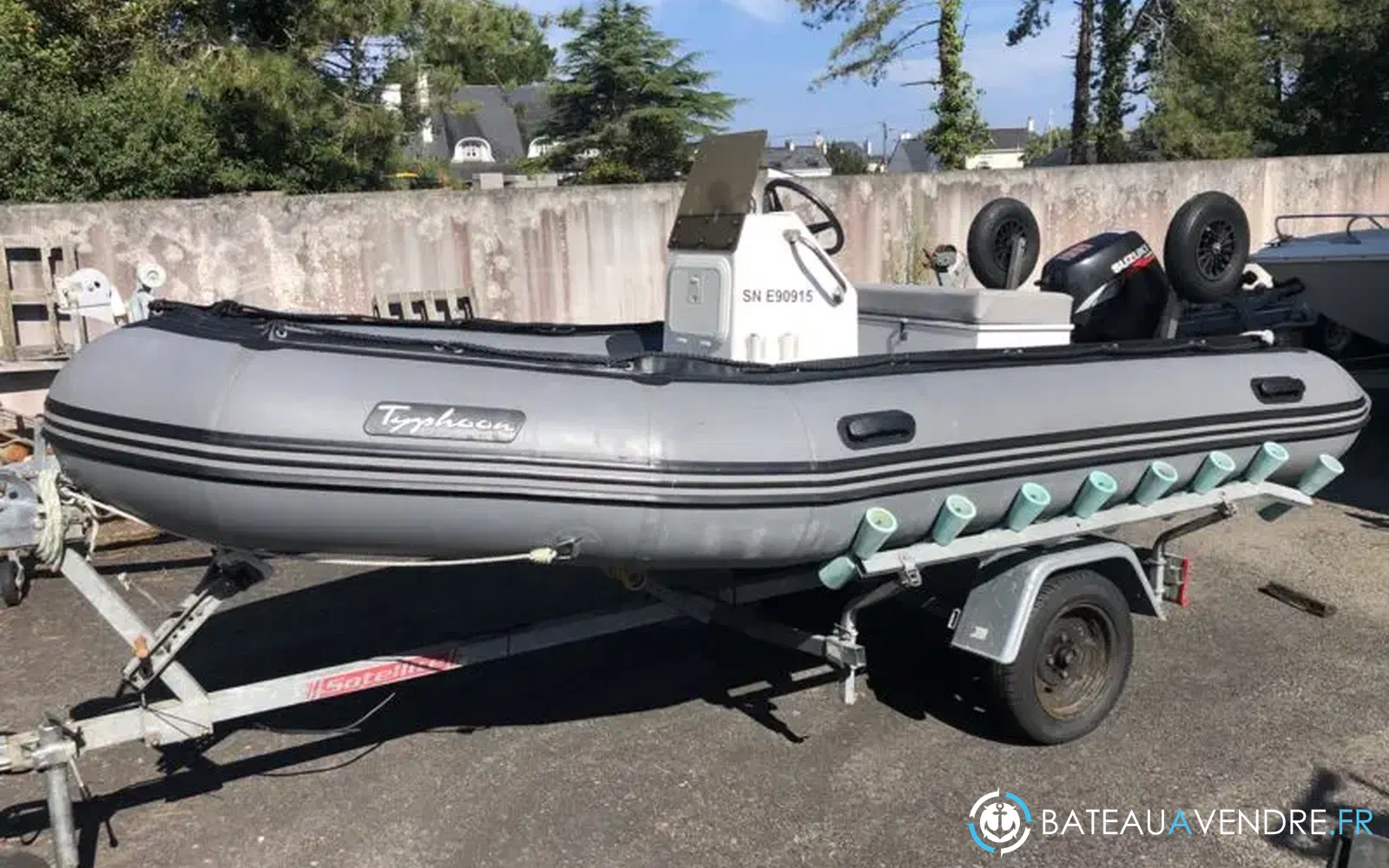 slider 0 Bombard Typhoon 420