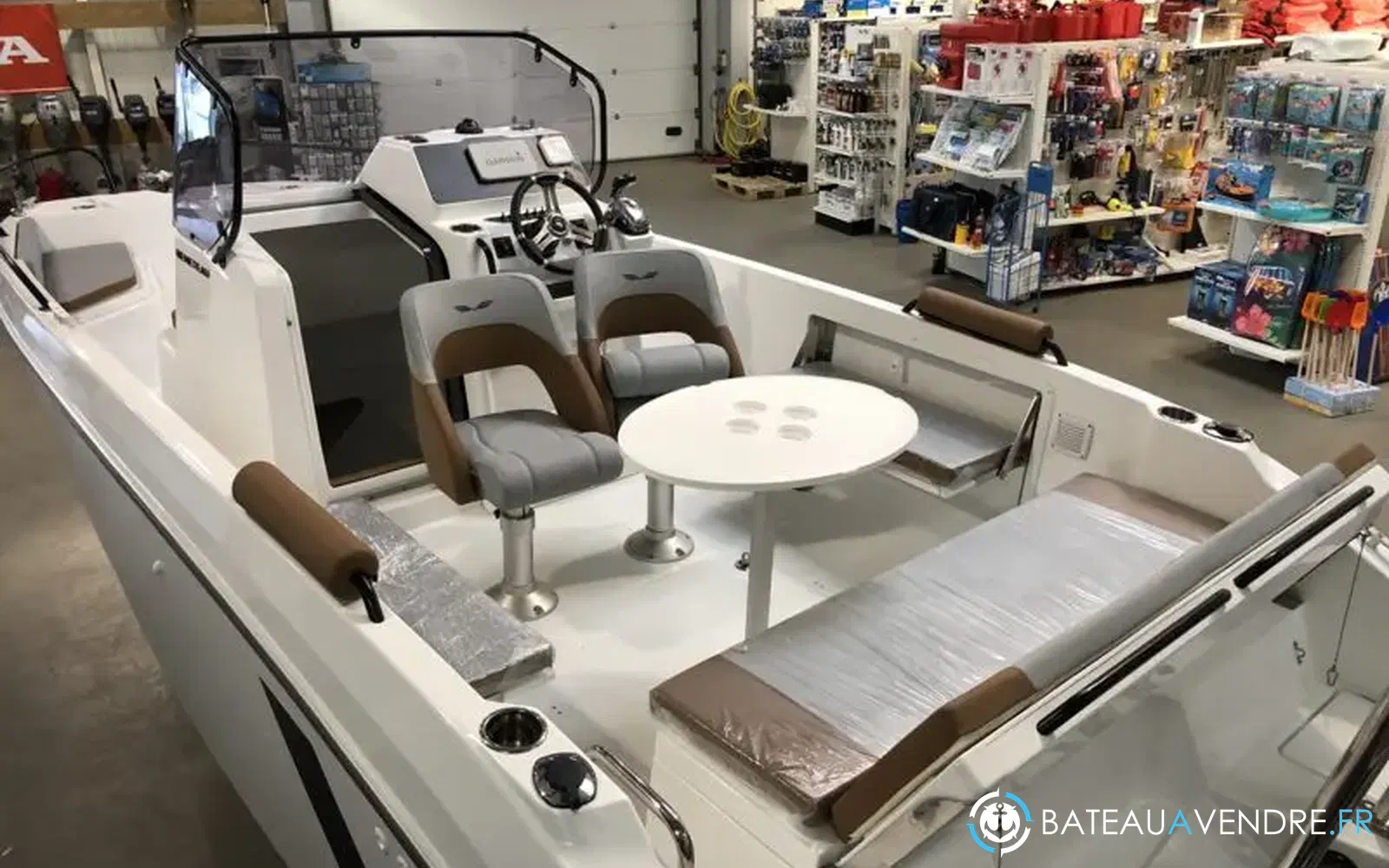 slider 1 Beneteau Flyer 7 SPACEdeck