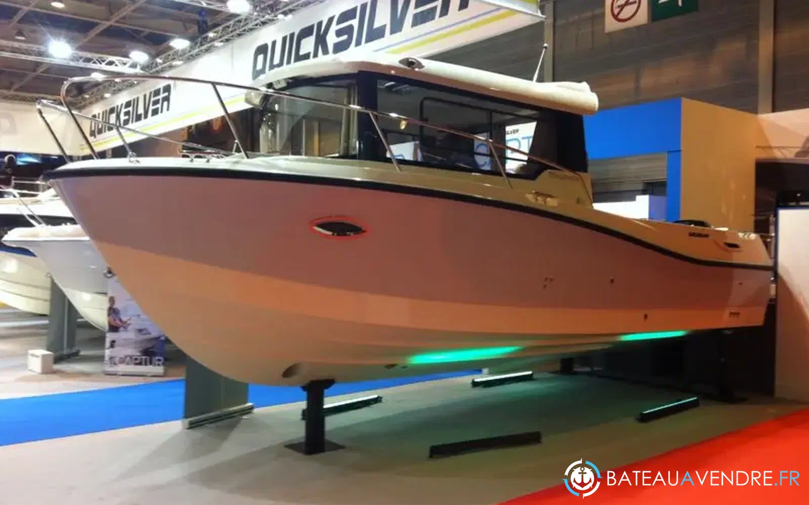 slider 0 Quicksilver 755 Pilothouse