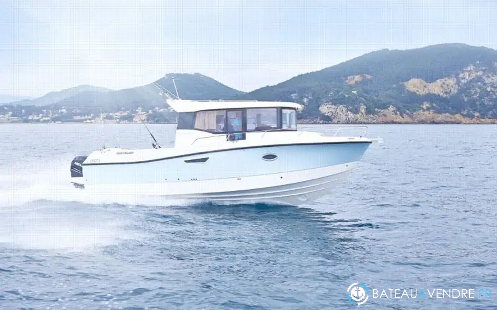 slider 1 Quicksilver 905 Pilothouse