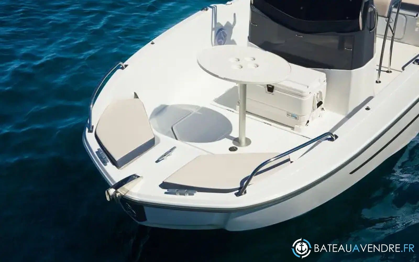 slider 2 Beneteau Flyer 5