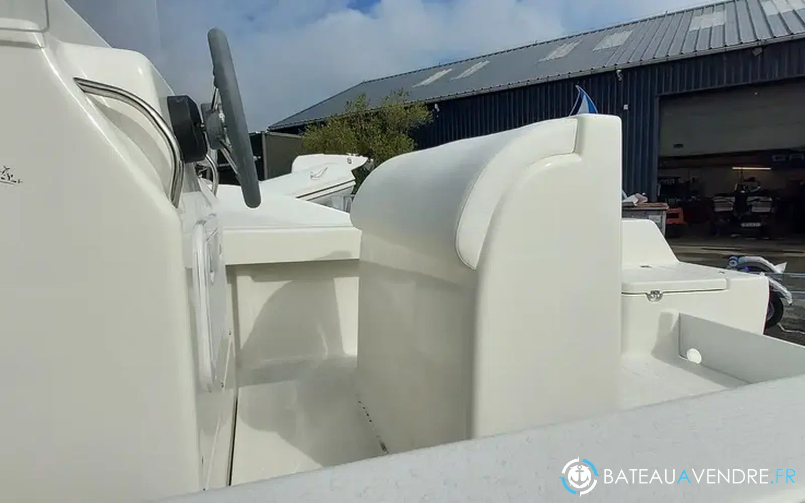 slider 5 Acroplast Albacore