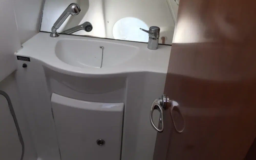 slider 8 Beneteau Antares 980 Fly