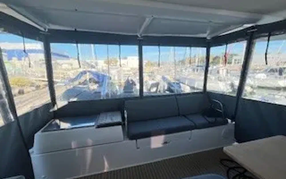 slider 9 Fountaine Pajot Elba 45