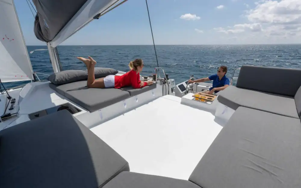 slider 13 Fountaine Pajot Elba 45