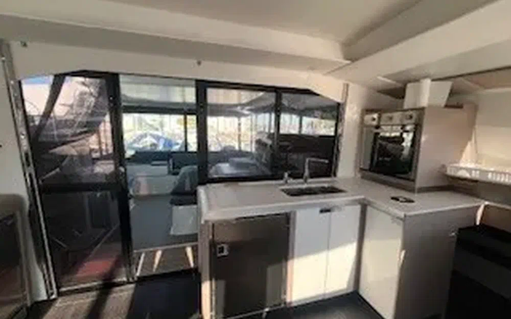 slider 15 Fountaine Pajot Elba 45