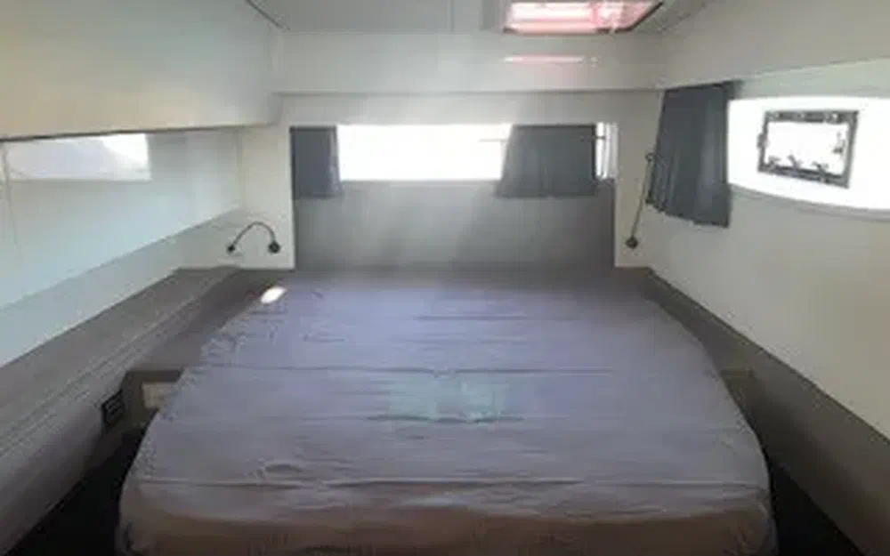 slider 24 Fountaine Pajot Elba 45