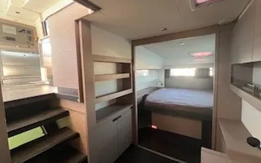 slider 29 Fountaine Pajot Elba 45