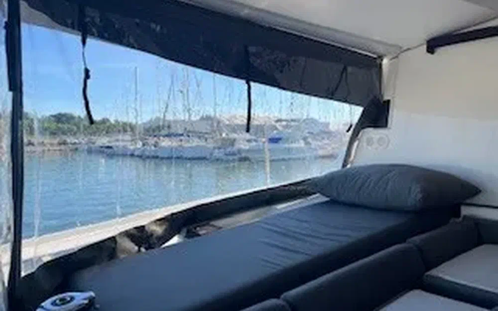 slider 33 Fountaine Pajot Elba 45