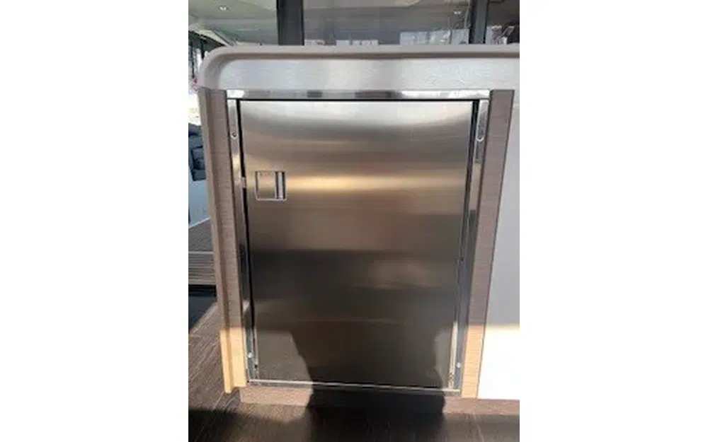 slider 35 Fountaine Pajot Elba 45