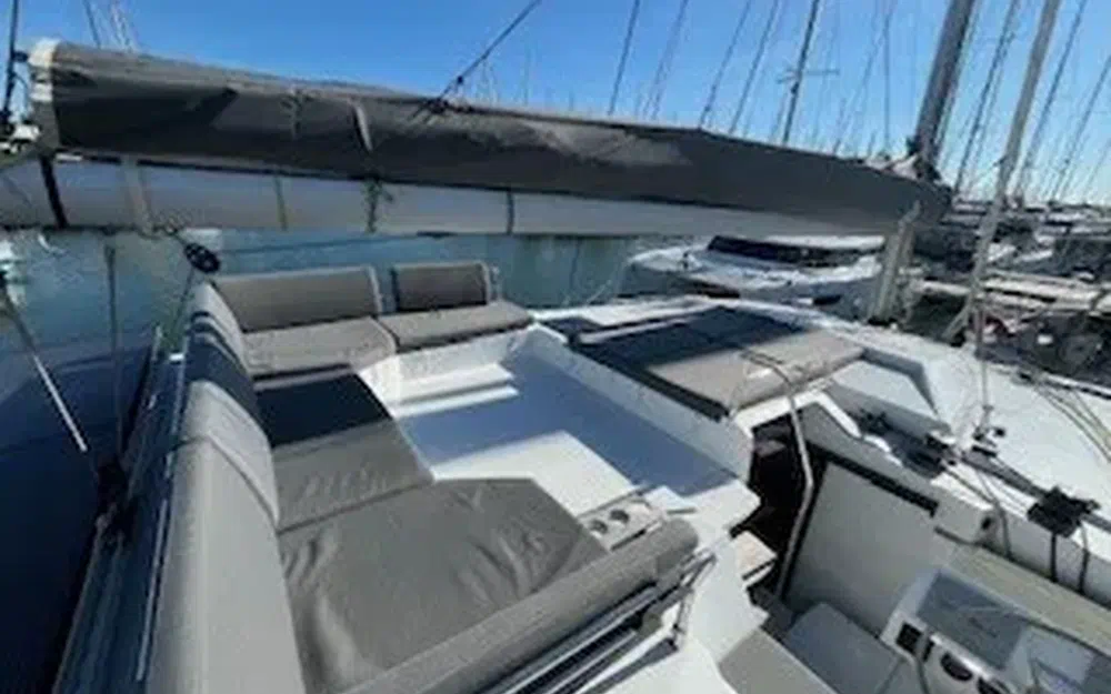 slider 36 Fountaine Pajot Elba 45