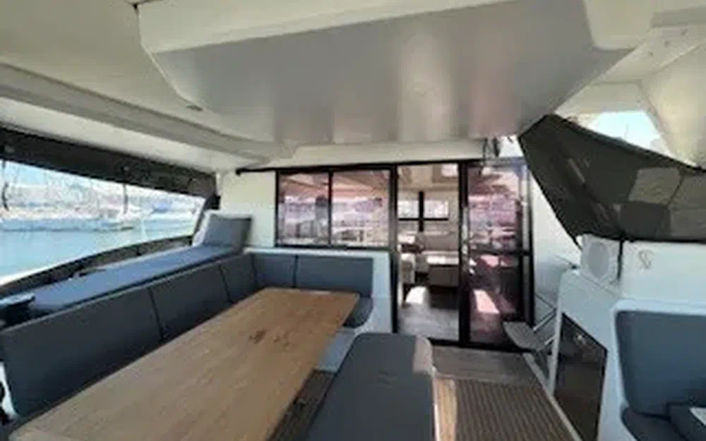 slider 42 Fountaine Pajot Elba 45