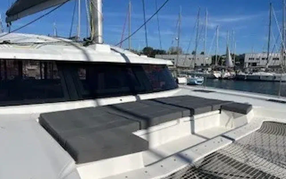 slider 49 Fountaine Pajot Elba 45