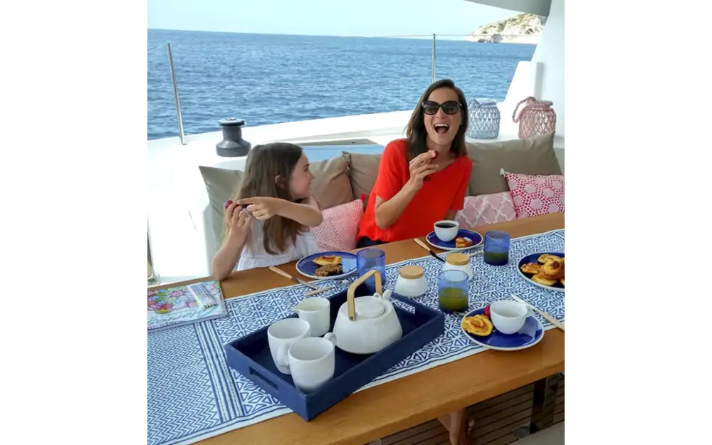 slider 4 Fountaine Pajot Astrea 42