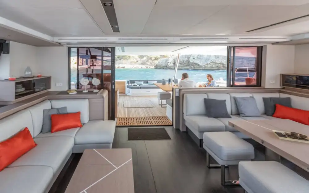 slider 19 Fountaine Pajot Samana 59