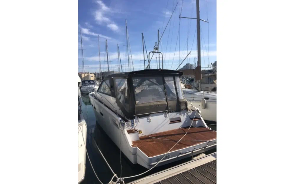 slider 0 Sealine C35