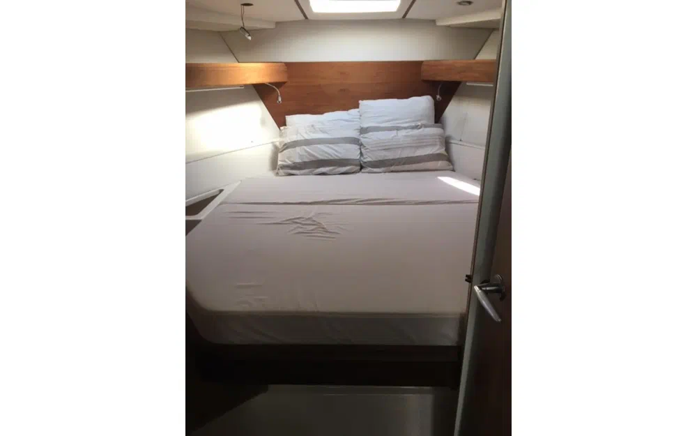 slider 5 Sealine C35