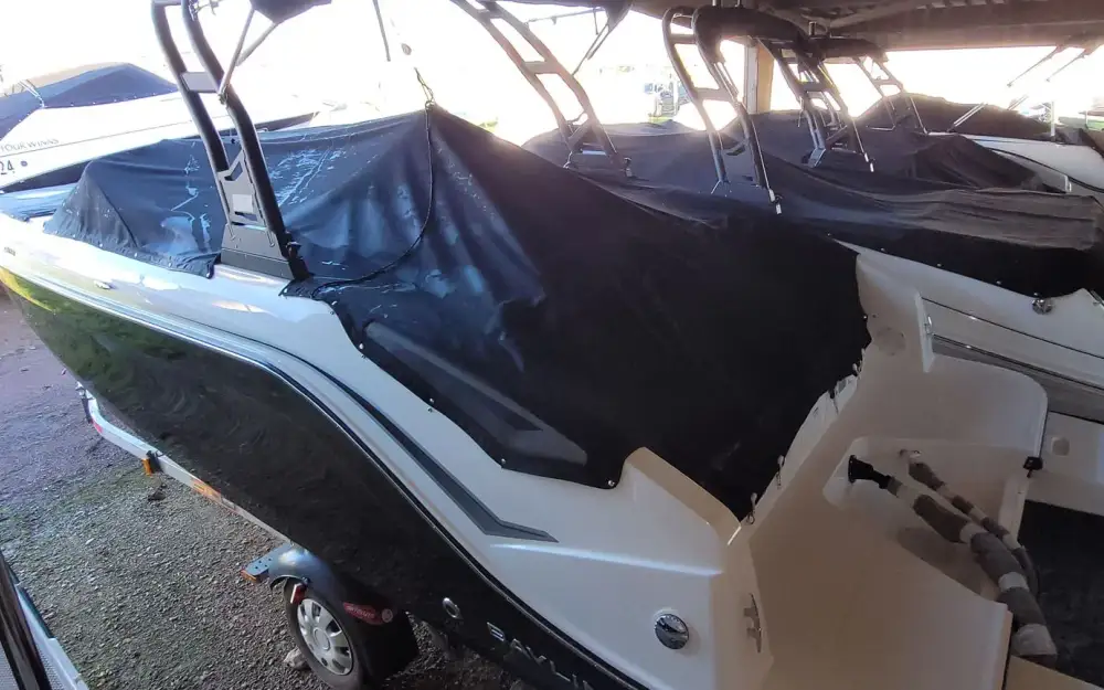 slider 26 Bayliner DX 2200