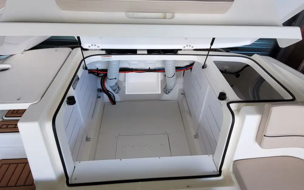 slider 25 Bayliner VR6 OB