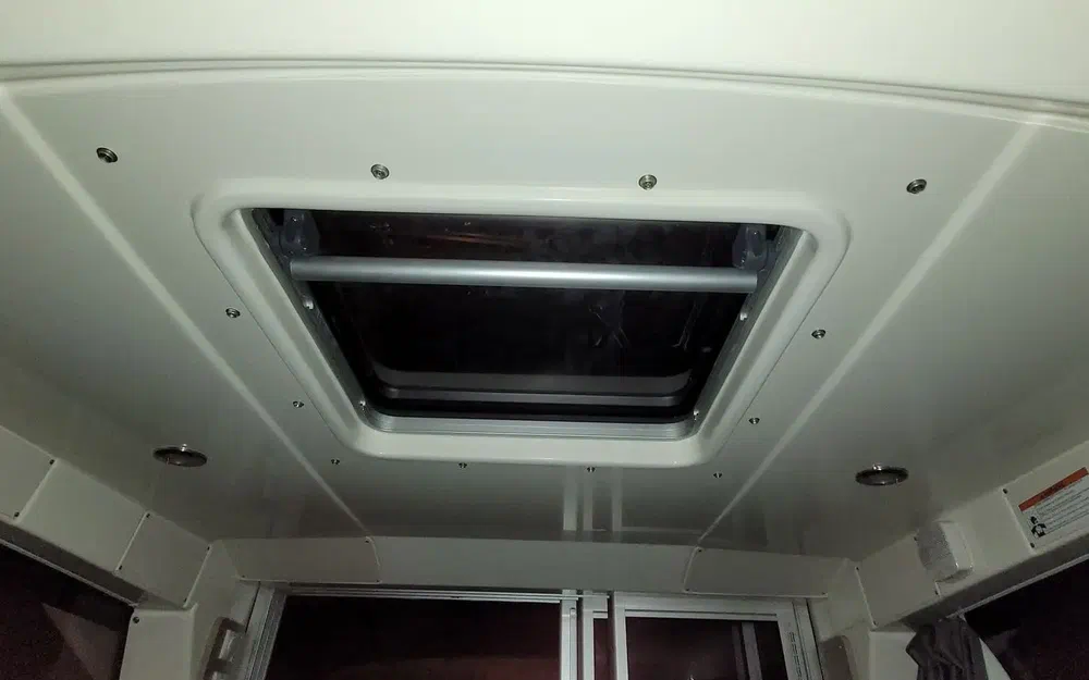 slider 18 Quicksilver 675