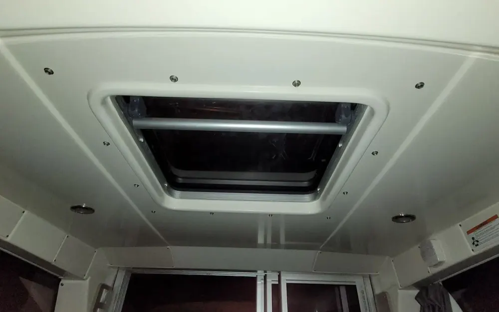 slider 18 Quicksilver  675Weekend