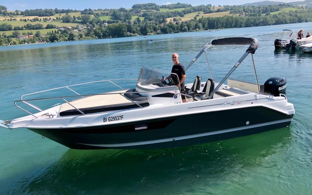 slider 0 B2 Marine Cap Ferret 702 Sun Deck