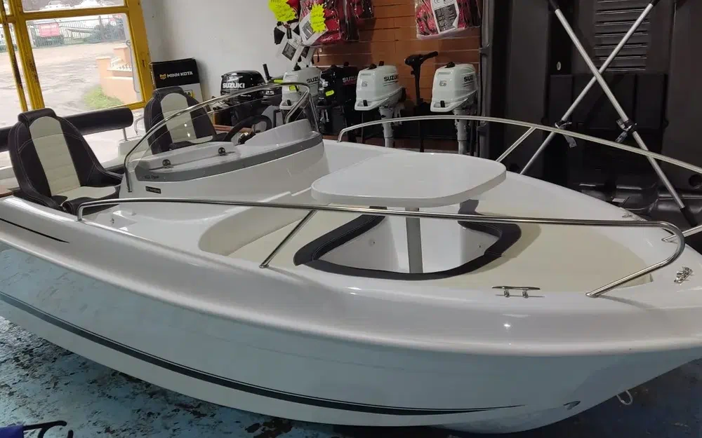 slider 11 B2 Marine Cap Ferret 522