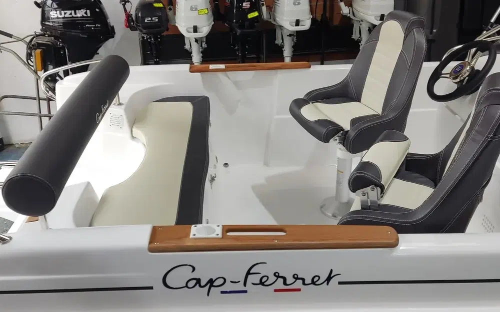 slider 13 B2 Marine Cap Ferret 522