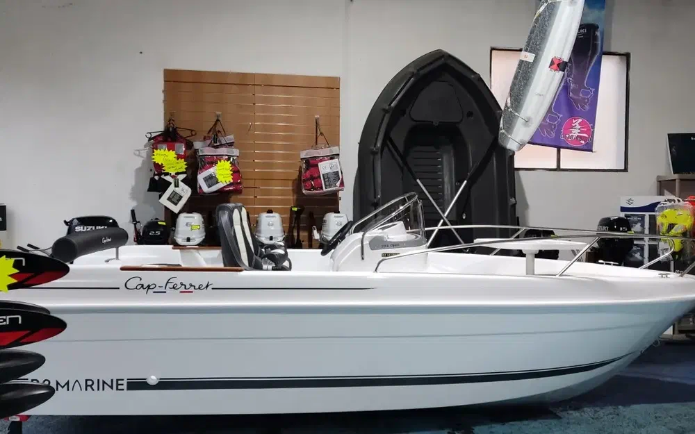 slider 7 B2 Marine Cap Ferret 522