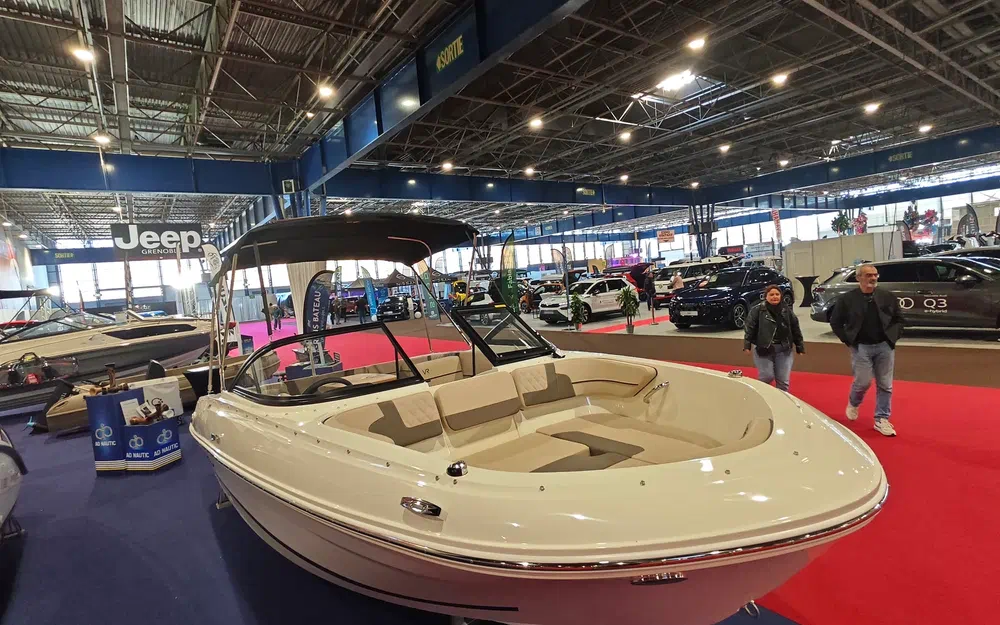 slider 1 Bayliner VR4 OB