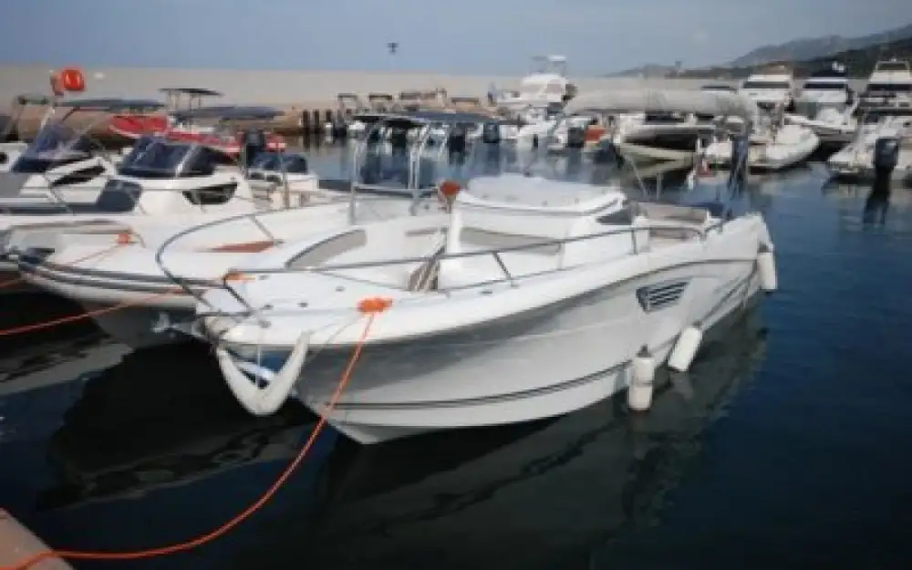 JeanneauCap Camarat 8.5 CC