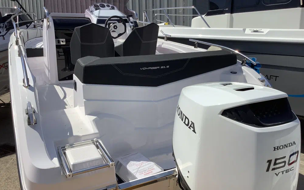 slider 4 Ranieri Voyager 21 S