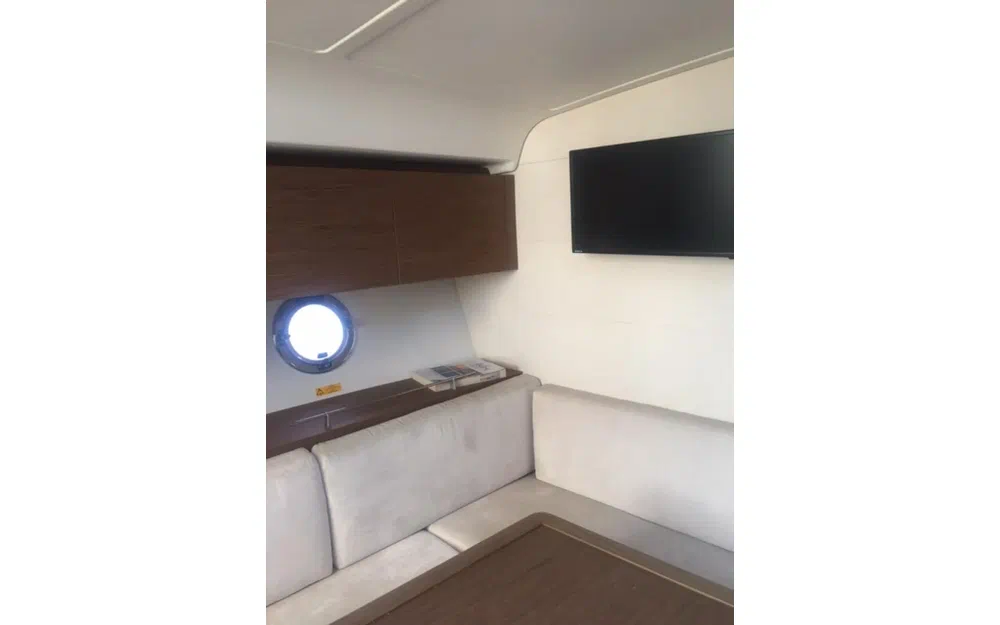 slider 17 Beneteau Gran Turismo 40