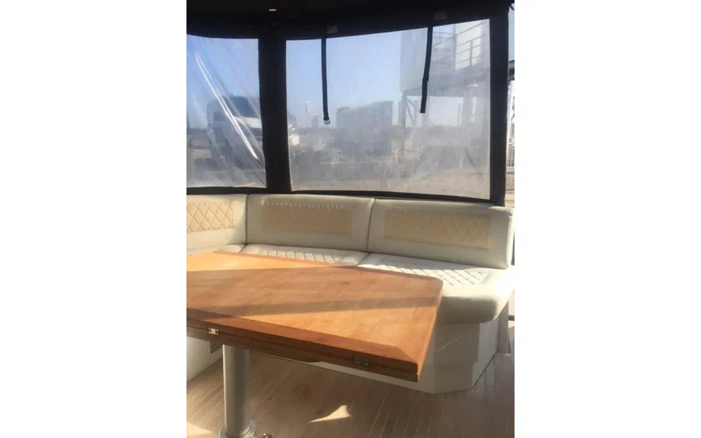 slider 6 Beneteau Gran Turismo 40