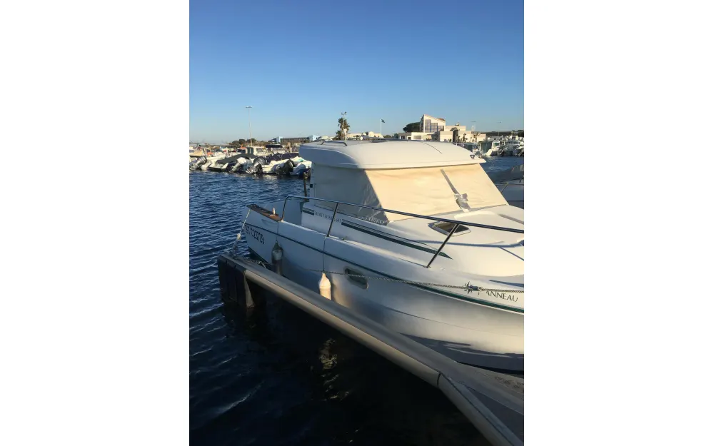 slider 17 Jeanneau Merry Fisher 695