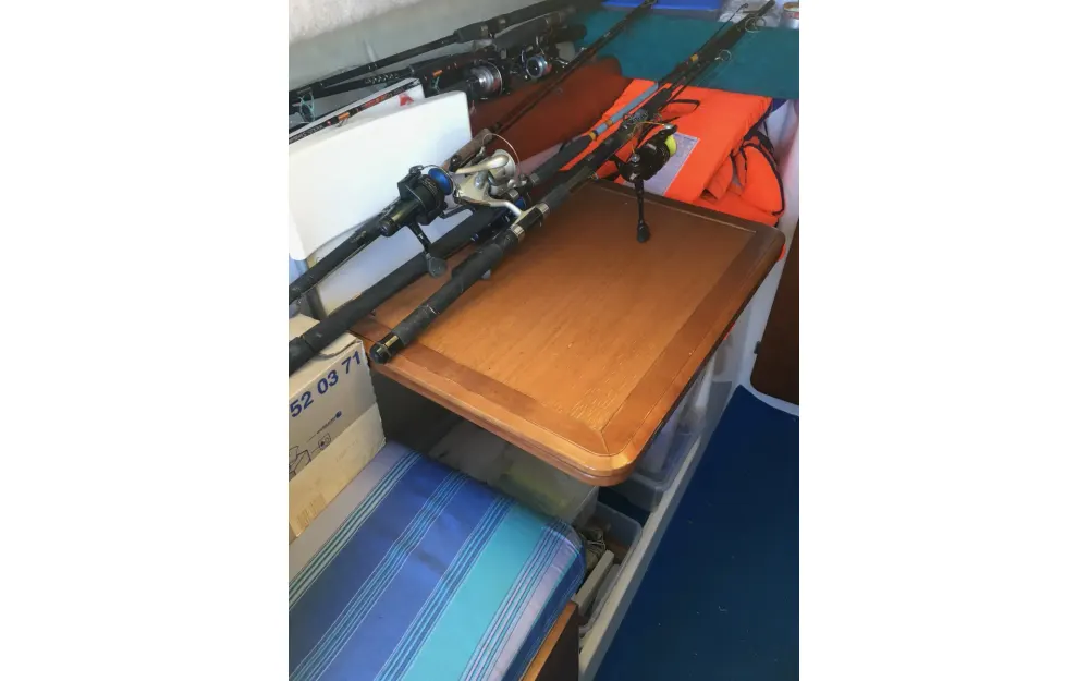 slider 19 Jeanneau Merry Fisher 695