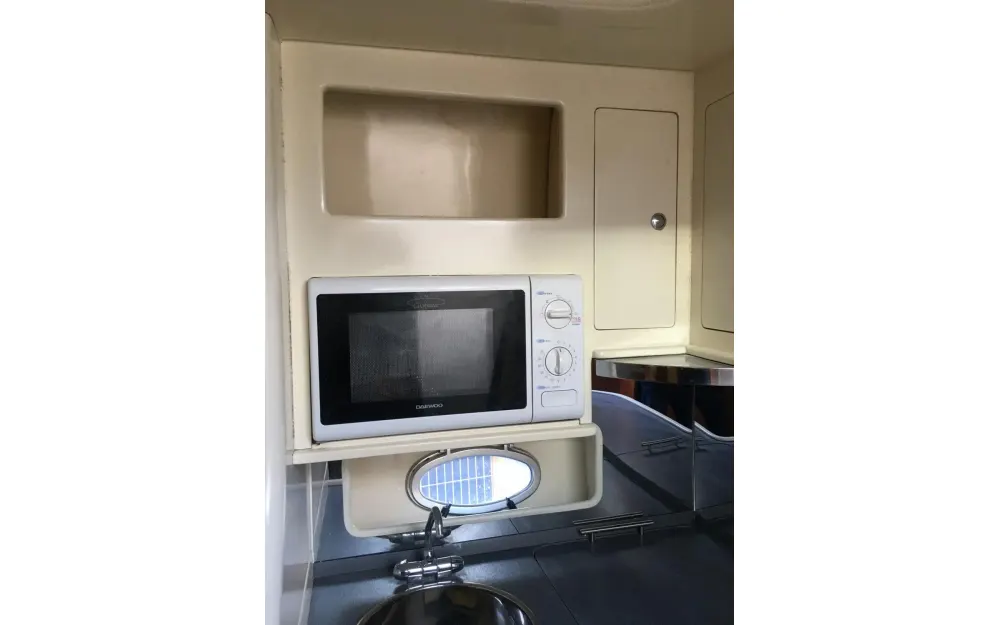 slider 11 Sessa Marine Oyster 34 - null