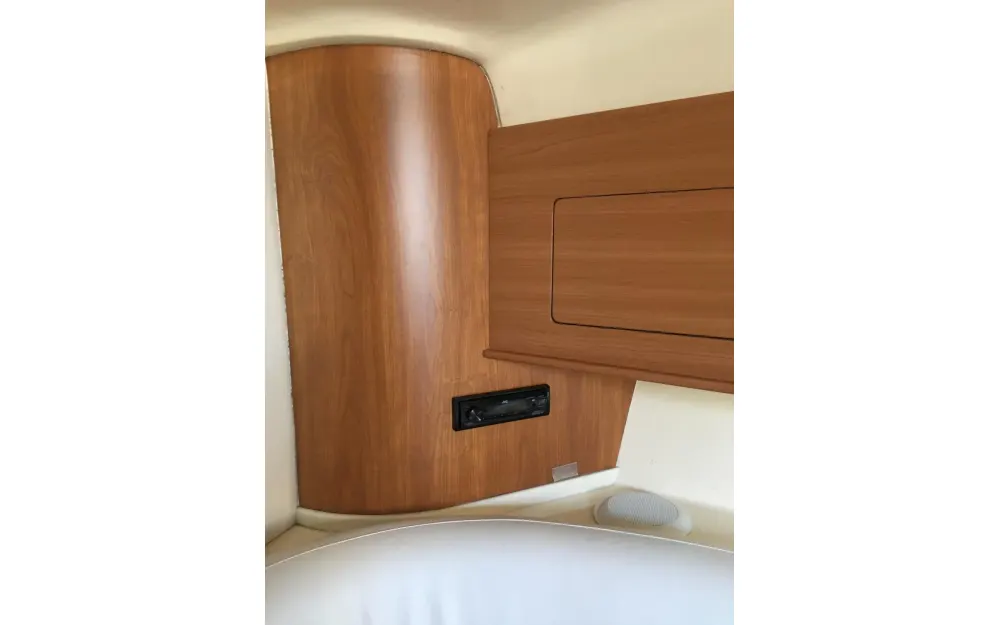 slider 13 Sessa Marine Oyster 34 - null