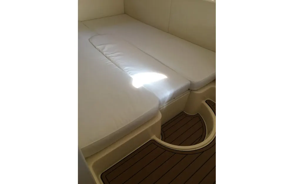 slider 19 Sessa Marine Oyster 34 - null