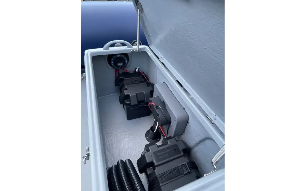 slider 13 Narwhal  HD 670