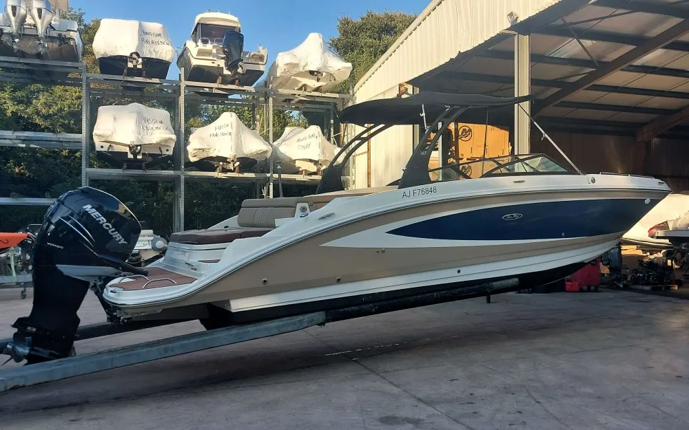Sea RaySea Ray 270