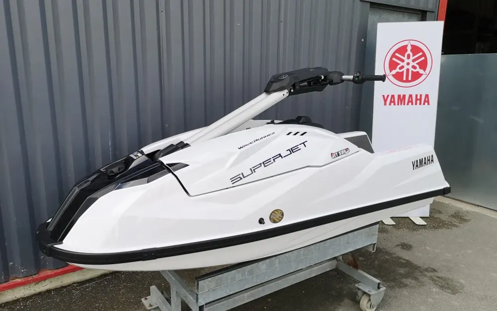 YamahaSuper Jet