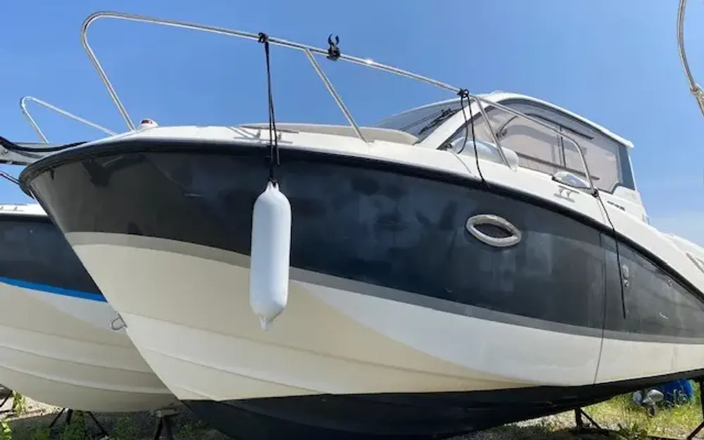 QuicksilverActiv 705 Cruiser